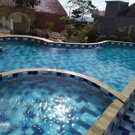 Villa Puncak Resort Cikundul Exteriör bild
